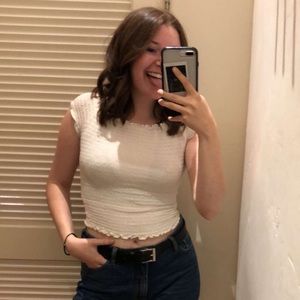 Meet your Posher, Hallie